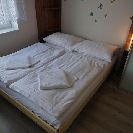 Apartman Mokra Luka 02 Trebon Apartment Luaran gambar